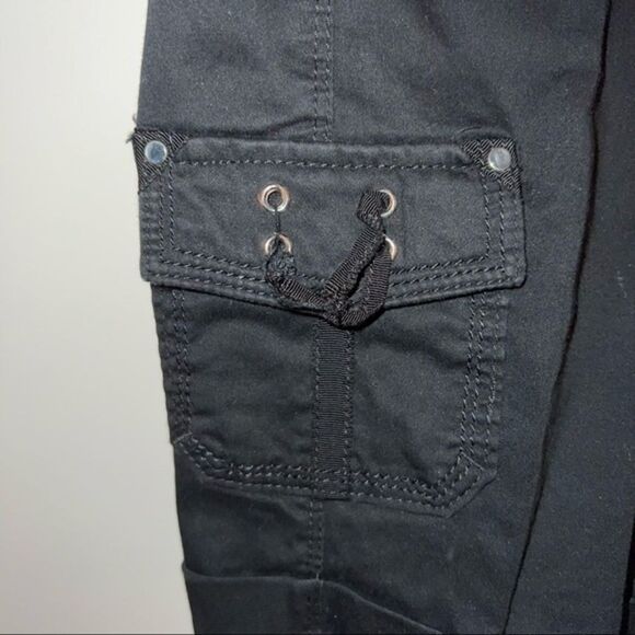 White House Black Market Black Women’s Shorts - Picture 7 of 7